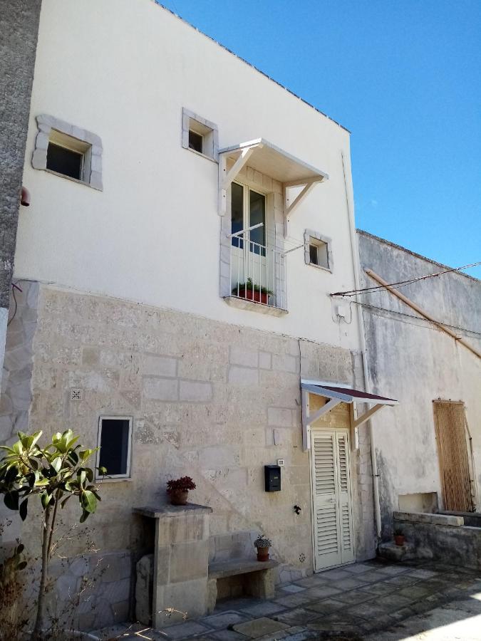 Casa Corte Della Liberta Uggiano La Chiesa Bagian luar foto