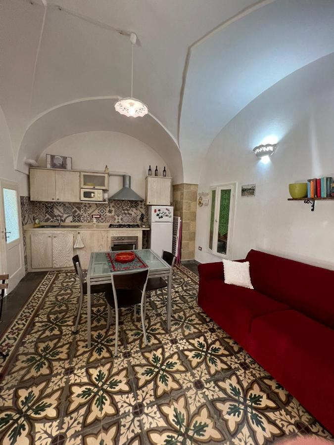 Casa Corte Della Liberta Uggiano La Chiesa Bagian luar foto