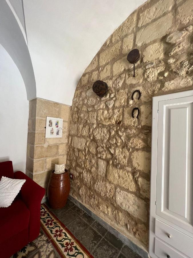 Casa Corte Della Liberta Uggiano La Chiesa Bagian luar foto